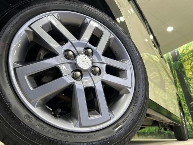 デリカミニ Ｔ　プレミアム　４ＷＤ　ターボ　両側電動スライド　ＳＤナビ　全周囲カメラ　ｅ－Ａｓｓｉｓｔ　レーダークルーズ　禁煙車　ドラレコ　スマートキー　ＬＥＤヘッド　ルーフレール　ＥＴＣ　ステアリングヒーター　オートライト（13枚目）