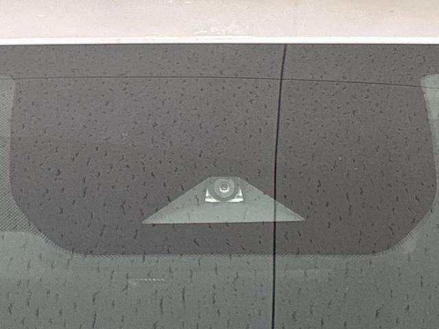 ノート Ｘ　ＳＤナビ　バックカメラ　エマージェンシーブレーキ　ＬＥＤヘッド　禁煙車　コーナーセンサー　スマートキー　ＥＴＣ　車線逸脱警報　オートエアコン　Ｂｌｕｅｔｏｏｔｈ（3枚目）