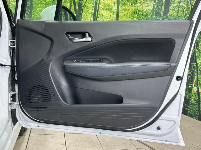 ノート Ｘ　ＳＤナビ　バックカメラ　エマージェンシーブレーキ　ＬＥＤヘッド　禁煙車　コーナーセンサー　スマートキー　ＥＴＣ　車線逸脱警報　オートエアコン　Ｂｌｕｅｔｏｏｔｈ（40枚目）