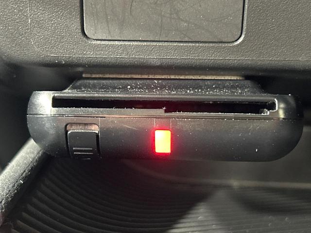 ノート Ｘ　ＳＤナビ　バックカメラ　エマージェンシーブレーキ　ＬＥＤヘッド　禁煙車　コーナーセンサー　スマートキー　ＥＴＣ　車線逸脱警報　オートエアコン　Ｂｌｕｅｔｏｏｔｈ（51枚目）