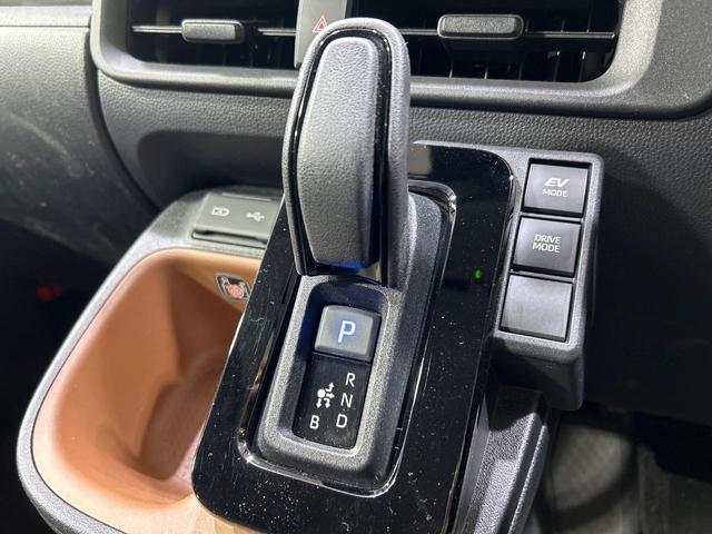 シエンタ ハイブリッドＺ　純正１０型ディスプレイオーディオ　両側電動ドア　シートヒーター　サーキュレーター　バックカメラ　１００Ｖ電源　衝突被害軽減システム　レーダークルーズ　禁煙車　コーナーセンサー　スマートキー（55枚目）