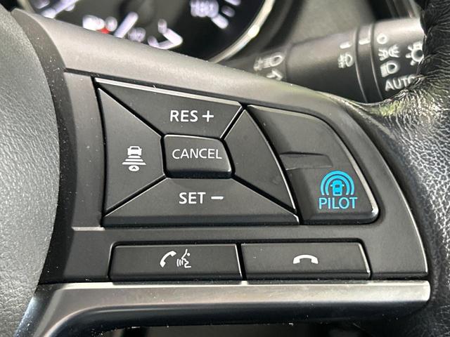 エクストレイル ２０Ｘｉ　ハイブリッド　全周囲カメラ　純正９型ナビ　プロパイロット　禁煙車　電動リアゲート　デジタルミラー　シートヒーター　ルーフレール　電動パーキング　ＬＥＤヘッドランプ　純正１７インチアルミ　Ｂｌｕｅｔｏｏｔｈ　ドラレコ（5枚目）