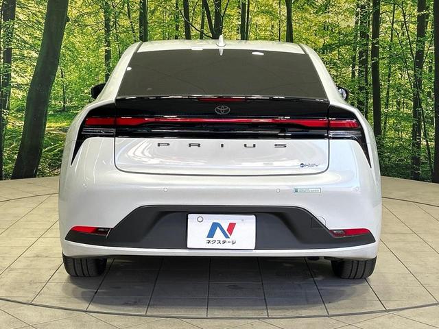 プリウス Ｇ　純正８型ディスプレイオーディオ　禁煙車　セーフティセンス　ブラインドスポットモニター　シートヒーター　バックカメラ　Ｂｌｕｅｔｏｏｔｈ　ＥＴＣ　ＬＥＤヘッドランプ　純正１９インチアルミ（15枚目）