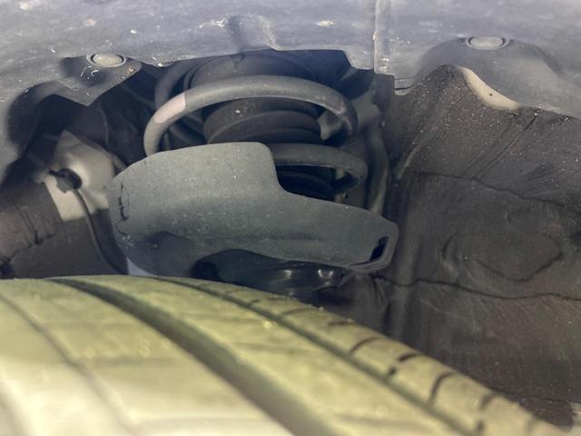 プリウス Ｇ　純正８型ディスプレイオーディオ　禁煙車　セーフティセンス　ブラインドスポットモニター　シートヒーター　バックカメラ　Ｂｌｕｅｔｏｏｔｈ　ＥＴＣ　ＬＥＤヘッドランプ　純正１９インチアルミ（20枚目）