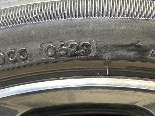 プリウス Ｇ　純正８型ディスプレイオーディオ　禁煙車　セーフティセンス　ブラインドスポットモニター　シートヒーター　バックカメラ　Ｂｌｕｅｔｏｏｔｈ　ＥＴＣ　ＬＥＤヘッドランプ　純正１９インチアルミ（24枚目）