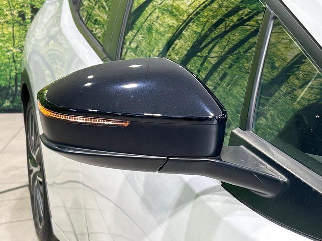 プリウス Ｇ　純正８型ディスプレイオーディオ　禁煙車　セーフティセンス　ブラインドスポットモニター　シートヒーター　バックカメラ　Ｂｌｕｅｔｏｏｔｈ　ＥＴＣ　ＬＥＤヘッドランプ　純正１９インチアルミ（26枚目）