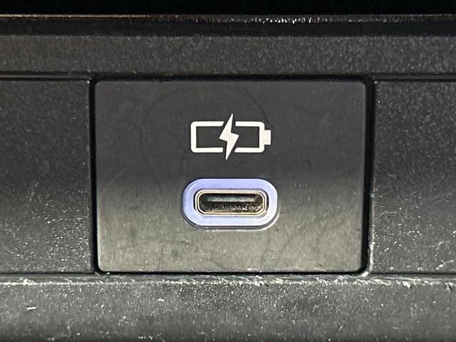 プリウス Ｇ　純正８型ディスプレイオーディオ　禁煙車　セーフティセンス　ブラインドスポットモニター　シートヒーター　バックカメラ　Ｂｌｕｅｔｏｏｔｈ　ＥＴＣ　ＬＥＤヘッドランプ　純正１９インチアルミ（53枚目）