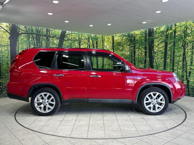 エクストレイル ２０Ｘｔｔ　４ＷＤ　純正ＳＤナビ　バックカメラ　全席シートヒーター　ＨＩＤヘッド　ビルトインＥＴＣ　クルコン　禁煙車　純正１８インチアルミ　Ｂｌｕｅｔｏｏｔｈ　ＣＤ　ＤＶＤ再生　フルセグ　ＬＥＤフォグ（31枚目）