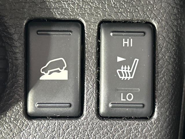 エクストレイル ２０Ｘｔｔ　４ＷＤ　純正ＳＤナビ　バックカメラ　全席シートヒーター　ＨＩＤヘッド　ビルトインＥＴＣ　クルコン　禁煙車　純正１８インチアルミ　Ｂｌｕｅｔｏｏｔｈ　ＣＤ　ＤＶＤ再生　フルセグ　ＬＥＤフォグ（52枚目）