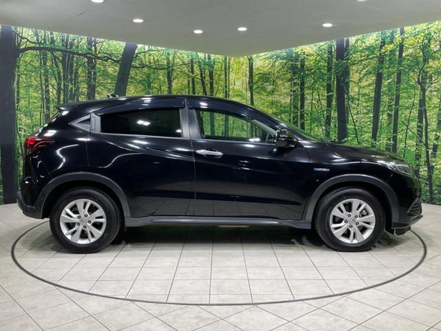 ヴェゼル ハイブリッドＸ・ホンダセンシング　ＳＤナビ　バックカメラ　ホンダセンシング　レーダークルーズ　禁煙車　ドラレコ　ＬＥＤヘッド　ＥＴＣ　オートブレーキホールド　オートライト　オートエアコン　？Ｂｌｕｅｔｏｏｔｈ再生　ＣＤ／ＤＶＤ再生（32枚目）