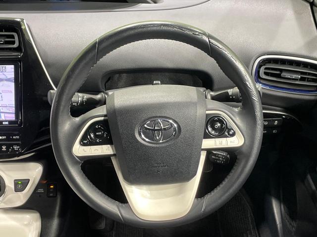 プリウス Ａツーリングセレクション　モデリスタエアロ　純正９型ナビ　バックカメラ　衝突軽減システム　レーダークルーズ　禁煙車　レザーシート　シートヒーター　シートエアコン　スマートキー　ＬＥＤｈっ度　ＥＴＣ　ブラインドスポットモニター（11枚目）