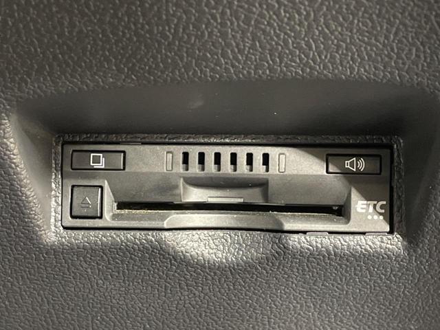 プリウス Ａツーリングセレクション　モデリスタエアロ　純正９型ナビ　バックカメラ　衝突軽減システム　レーダークルーズ　禁煙車　レザーシート　シートヒーター　シートエアコン　スマートキー　ＬＥＤｈっ度　ＥＴＣ　ブラインドスポットモニター（39枚目）