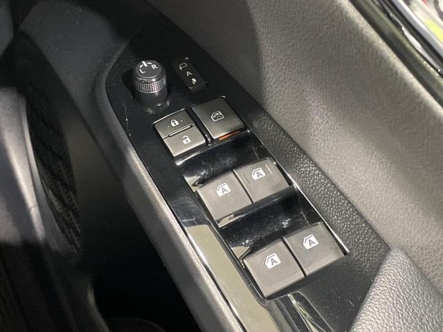 プリウス Ａツーリングセレクション　モデリスタエアロ　純正９型ナビ　バックカメラ　衝突軽減システム　レーダークルーズ　禁煙車　レザーシート　シートヒーター　シートエアコン　スマートキー　ＬＥＤｈっ度　ＥＴＣ　ブラインドスポットモニター（49枚目）