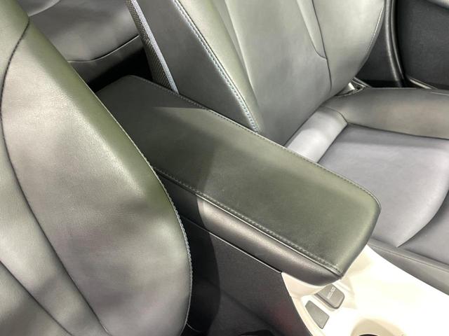 プリウス Ａツーリングセレクション　モデリスタエアロ　純正９型ナビ　バックカメラ　衝突軽減システム　レーダークルーズ　禁煙車　レザーシート　シートヒーター　シートエアコン　スマートキー　ＬＥＤｈっ度　ＥＴＣ　ブラインドスポットモニター（52枚目）