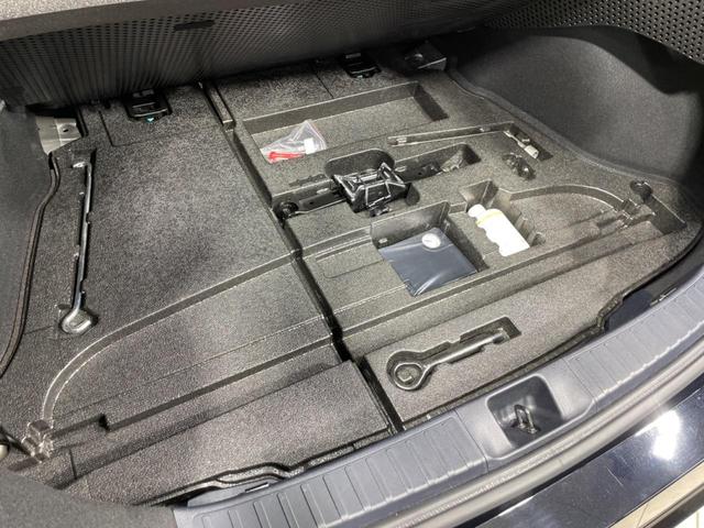 プリウス Ａツーリングセレクション　モデリスタエアロ　純正９型ナビ　バックカメラ　衝突軽減システム　レーダークルーズ　禁煙車　レザーシート　シートヒーター　シートエアコン　スマートキー　ＬＥＤｈっ度　ＥＴＣ　ブラインドスポットモニター（60枚目）