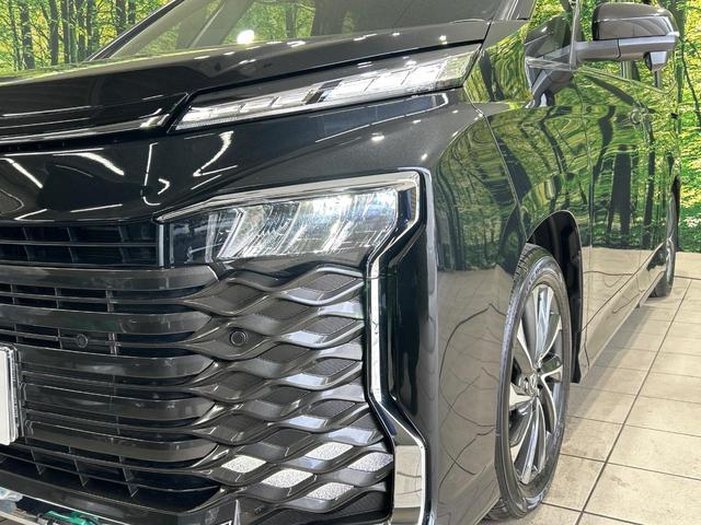 ヴォクシー ハイブリッドＳ－Ｚ　後席モニター　１０．５インチディスプレイオーディオ　バックカメラ　快適利便パッケージ　セーフティセンス　両側パワースライドドア　リアオートエアコン　ブラインドスポットモニター　レーダークルーズ（13枚目）