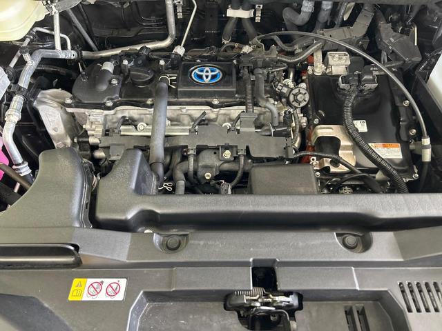 ヴォクシー ハイブリッドＳ－Ｚ　後席モニター　１０．５インチディスプレイオーディオ　バックカメラ　快適利便パッケージ　セーフティセンス　両側パワースライドドア　リアオートエアコン　ブラインドスポットモニター　レーダークルーズ（19枚目）