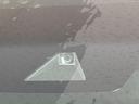 ハリアー Ｓ　登録済未使用車　８型ディスプレイオーディオ　レーダークルーズ　トヨタセーフティセンス　ＬＥＤヘッド／オートハイビーム　バックカメラ　Ｂｌｕｅｔｏｏｔｈ再生　ＥＴＣ　スマートキー　電子パーキング（3枚目）