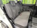 後部座席も気になるようなキズ・汚れやへたり等、大きなダメージはなく、良好な状態です。
