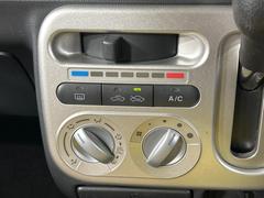 寒い冬も暑い夏も全席に快適な空調を届けてくれる、ダイヤル式エアコンを装備♪ 5