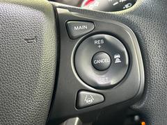 �ڥ����ץƥ��֥��롼������ȥ�����۹�®ƻϩ�Ǥ�Ĺ��Υ���Ԥ��ڤˡ�����ư��®�٤��ݤĥ��롼������ȥ����뤬�����ͷڸ������ƥ��Ϣ�Ȥ��������μ�ξ���Τ��Ƽִ֤��ݤĤ褦��®��Ĵ�ᤷ�Ƥ���ޤ����� 6