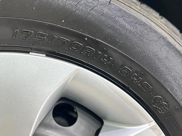 ヤリス Ｇ　純正８型ディスプレイオーディオ　バックカメラ　セーフティセンス　スマートキー　ＬＥＤヘッド　Ｂｌｕｅｔｏｏｔｈ　クリアランスソナー　車線逸脱警報　先行車発進お知らせ機能　オートハイビーム　ワンオーナー（31枚目）