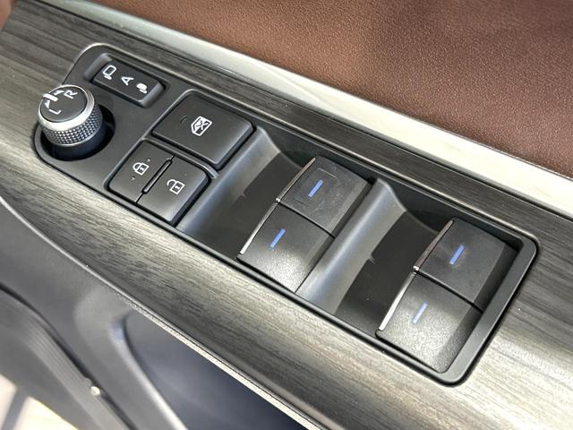 ハリアーハイブリッド Ｚ　レザーパッケージ　純正１２．３型ナビ　全周囲カメラ　ＪＢＬサウンドシステム　デジタルインナーミラー　シートベンチレ－ション　ブラインドスポットモニター　ＬＥＤヘッドライト　ＥＴＣ　禁煙車　ワンオーナー（33枚目）