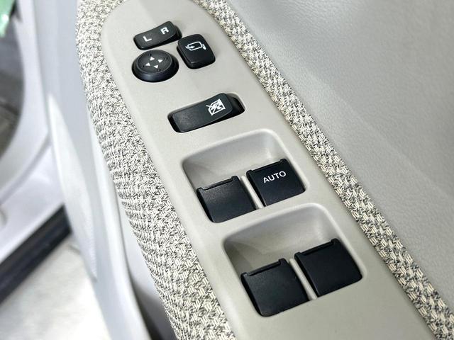 アルトラパン Ｓ　２トーンカラー　純正８型ナビ　全周囲カメラ　デュアルセンサーブレーキ　シ－トヒ－タ－　ドラレコ　ＥＴＣ　ＨＩＤヘッドライト　スマートキー　Ｂｌｕｅｔｏｏｔｈ　禁煙車　ワンオーナー（33枚目）