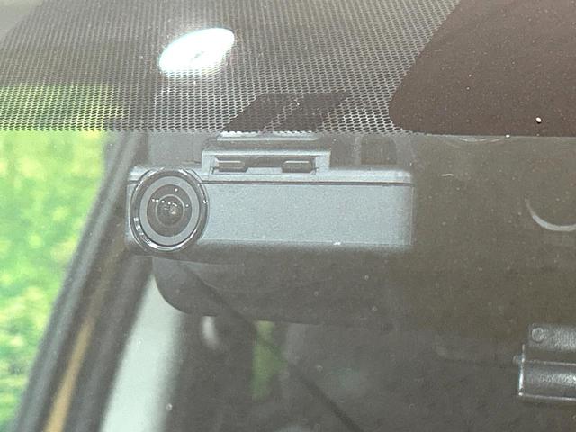 ノート e-パワー メダリスト 純正ナビ 全周囲カメラ インテリジェントルームミラー エマージェンシーブレーキ レーダークルーズコントロール ドラレコ ETC LEDヘッドライト オ-トエアコン 禁煙車 ワンオーナー(7枚目)