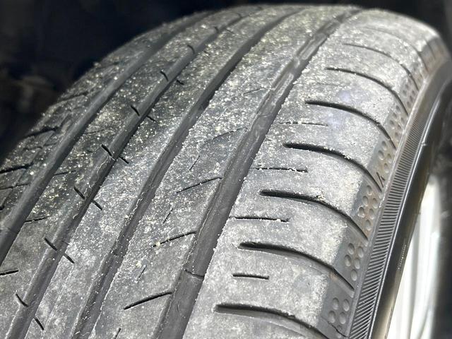 ノート e-パワー メダリスト 純正ナビ 全周囲カメラ インテリジェントルームミラー エマージェンシーブレーキ レーダークルーズコントロール ドラレコ ETC LEDヘッドライト オ-トエアコン 禁煙車 ワンオーナー(25枚目)