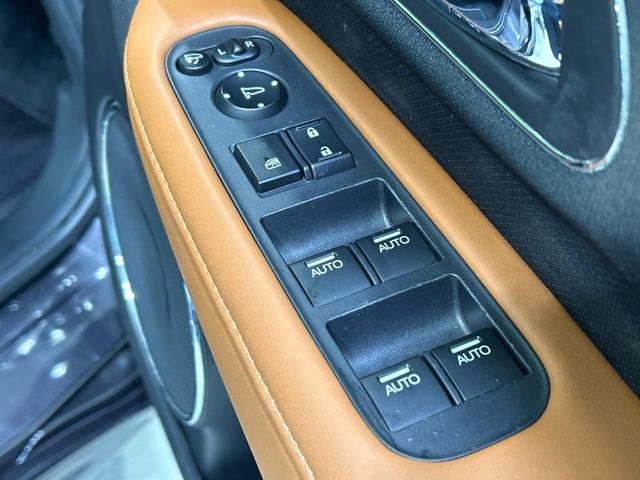 ヴェゼル ハイブリッドＺ　純正ナビ　バックカメラ　衝突被害軽減　禁煙車　ルーフレール　ハーフレザーシート　コーナーセンサー　スマートキー　ＬＥＤ　シートヒーター　ＥＴＣ　クルコン　ワンオーナー　オートライト　デュアルエアコン（30枚目）