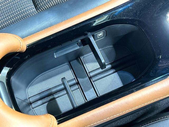 ヴェゼル ハイブリッドＺ　純正ナビ　バックカメラ　衝突被害軽減　禁煙車　ルーフレール　ハーフレザーシート　コーナーセンサー　スマートキー　ＬＥＤ　シートヒーター　ＥＴＣ　クルコン　ワンオーナー　オートライト　デュアルエアコン（33枚目）