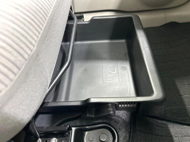 ｅＫワゴン Ｍ　純正オーディオ　オートエアコン　アイドリングストップ　電動格納ミラー　ベンチシート　シートアンダートレー　シートバックポケット　シートリフター　プライバシーガラス　ワンオーナー　禁煙車（7枚目）