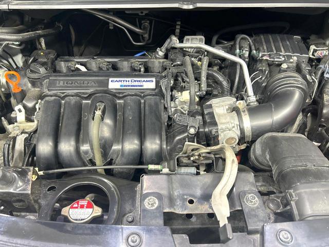 フリードハイブリッド ハイブリッド・Gホンダセンシング 純正9型ナビ バックカメラ 両側パワスラ ホンダセンシング アダプティブクルーズコントロール ドラレコ ETC LEDヘッドライト Bluetooth 革調シートカバー 禁煙車 ワンオーナー(19枚目)