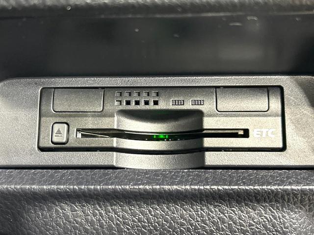 ヴォクシー ＺＳ　ＢＩＧ－Ｘ９型ナビ　フリップダウンモニター　バックカメラ　両側パワスラ　ＥＴＣ　ＬＥＤヘッドライト　スマートキー　Ｂｌｕｅｔｏｏｔｈ　ＥＴＣ　純正１６インチＡＷ　ワンオーナー　禁煙車（7枚目）