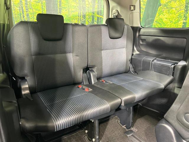 ヴォクシー ＺＳ　ＢＩＧ－Ｘ９型ナビ　フリップダウンモニター　バックカメラ　両側パワスラ　ＥＴＣ　ＬＥＤヘッドライト　スマートキー　Ｂｌｕｅｔｏｏｔｈ　ＥＴＣ　純正１６インチＡＷ　ワンオーナー　禁煙車（10枚目）