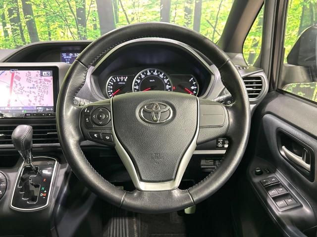 ヴォクシー ＺＳ　ＢＩＧ－Ｘ９型ナビ　フリップダウンモニター　バックカメラ　両側パワスラ　ＥＴＣ　ＬＥＤヘッドライト　スマートキー　Ｂｌｕｅｔｏｏｔｈ　ＥＴＣ　純正１６インチＡＷ　ワンオーナー　禁煙車（12枚目）