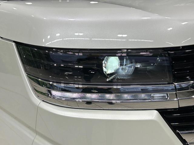 スペーシアカスタム ハイブリッドＸＳ　届出済未使用車　純正９型ナビ　全周囲カメラ　両側パワスラ　シ－トヒ－タ－　セ－フティサポート　アダプティブクルーズコントロール　ＬＥＤヘッドライト　ヘッドアップディスプレイ　禁煙車（12枚目）