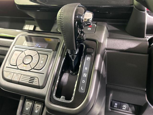 スペーシアカスタム ハイブリッドＸＳ　届出済未使用車　純正９型ナビ　全周囲カメラ　両側パワスラ　シ－トヒ－タ－　セ－フティサポート　アダプティブクルーズコントロール　ＬＥＤヘッドライト　ヘッドアップディスプレイ　禁煙車（21枚目）