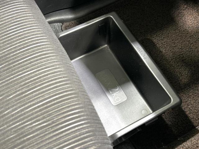 デイズルークス ハイウェイスター　Ｘ　純正ナビ　全周囲カメラ　電動スライドドア　インテリキー　ＥＴＣ　ＨＩＤヘッド　Ｂｌｕｅｔｏｏｔｈ　オートエアコン　純正１４インチＡＷ　ＣＤ／ＤＶＤ再生　アイドリングストップ　ワンオーナー　禁煙車（41枚目）