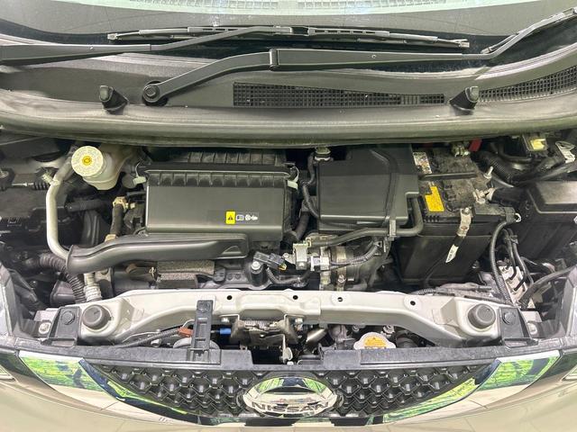 デイズ Ｘ　ナビ　バックカメラ　ＥＴＣ　エマージェンシーブレーキ　インテリキー　コーナーセンサー　オートエアコン　アイドリングストップ　純正１４インチＡＷ　禁煙車　ワンオーナー（18枚目）