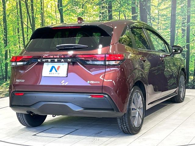 ノート Ｘ　純正９型ナビ　全周囲カメラ　インテリジェントルームミラー　エマージェンシーブレーキ　ドラレコ　ＥＴＣ　ＬＥＤヘッドライト　Ｂｌｕｅｔｏｏｔｈ　クリアランスソナー　禁煙車　ワンオーナー（17枚目）