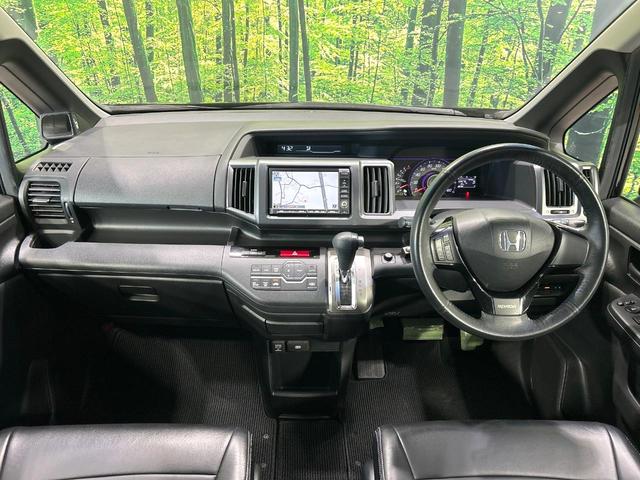 ステップワゴンスパーダ Z 純正ナビ フリップダウンモニター バックカメラ 両側パワスラ スマートキー ETC HIDヘッドライト 純正16インチAW CD/DVD再生 フルセグ 革巻きステアリング 禁煙車 ワンオーナー(2枚目)