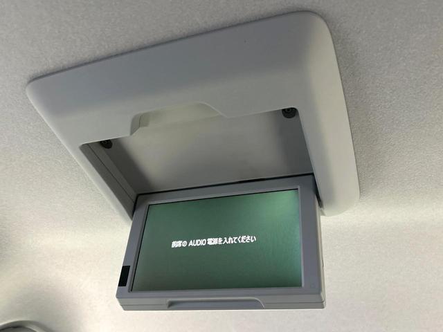 ステップワゴンスパーダ Z 純正ナビ フリップダウンモニター バックカメラ 両側パワスラ スマートキー ETC HIDヘッドライト 純正16インチAW CD/DVD再生 フルセグ 革巻きステアリング 禁煙車 ワンオーナー(4枚目)