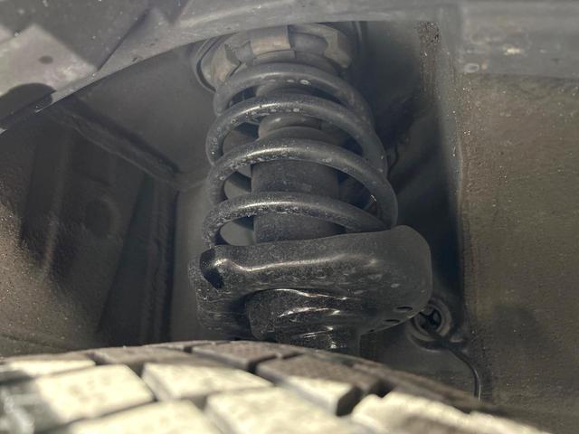 ステップワゴンスパーダ Z 純正ナビ フリップダウンモニター バックカメラ 両側パワスラ スマートキー ETC HIDヘッドライト 純正16インチAW CD/DVD再生 フルセグ 革巻きステアリング 禁煙車 ワンオーナー(21枚目)