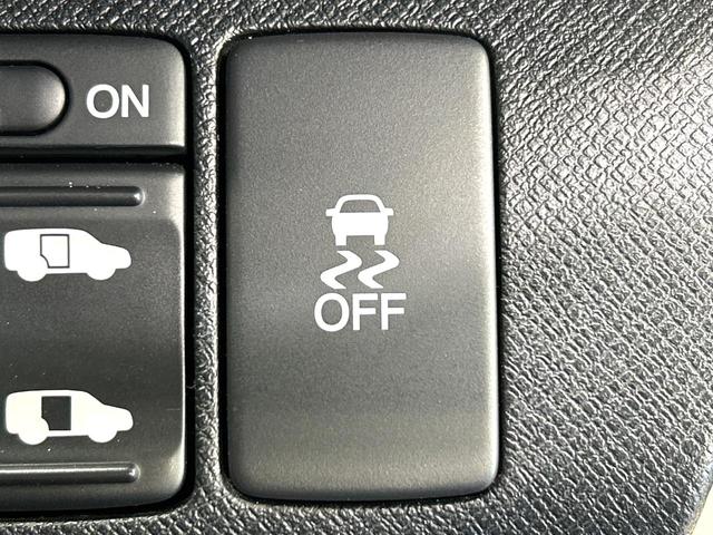 ステップワゴンスパーダ Z 純正ナビ フリップダウンモニター バックカメラ 両側パワスラ スマートキー ETC HIDヘッドライト 純正16インチAW CD/DVD再生 フルセグ 革巻きステアリング 禁煙車 ワンオーナー(30枚目)