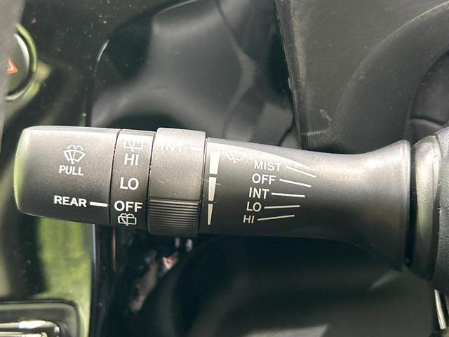 アクア Sスタイルブラック 後期 純正ナビ 全周囲カメラ スマートキー セ-フティセンス ドラレコ ETC LEDヘッドライト Bluetooth フルセグTV オ-トハイビ-ム 禁煙車 ワンオーナー(32枚目)