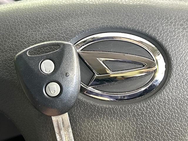 ミライース X メモリアルエディション 禁煙車 純正オーディオ ETC キーレスエントリ- 純正14インチAW アイドリングストップ 横滑り防止装置 プライバシーガラス ヘッドライトレベライザー ワンオーナー(6枚目)