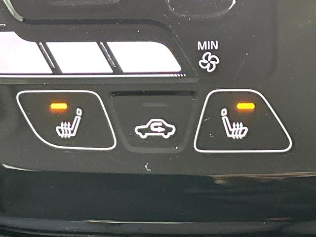 eKクロス T ターボ 純正オーディオ e-アシスト スマートキー コーナーセンサー LEDヘッド オートハイビーム 誤発進抑制機能 オートエアコン 純正15アルミ 革巻きステアリング ワンオーナー 禁煙車(4枚目)