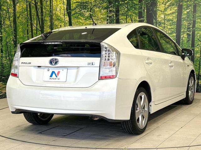 プリウス Sツーリングセレクション ナビ バックカメラ スマートキー LEDヘッドライト 純正17インチAW Bluetooth ETC オートライト オートエアコン CD/DVD再生 禁煙車 ワンオーナー(17枚目)